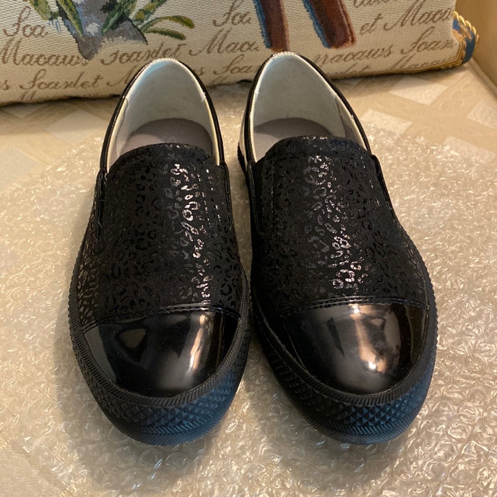 🌸 GEOX BLACK SHOES